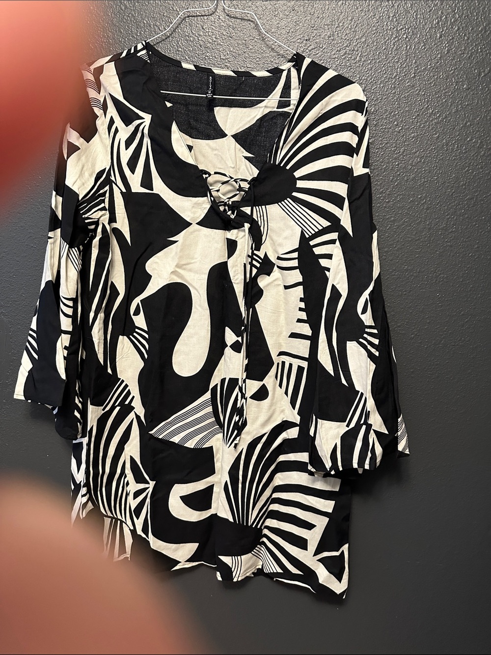 Raviya Black and White Abstract Lace-Up Tunic